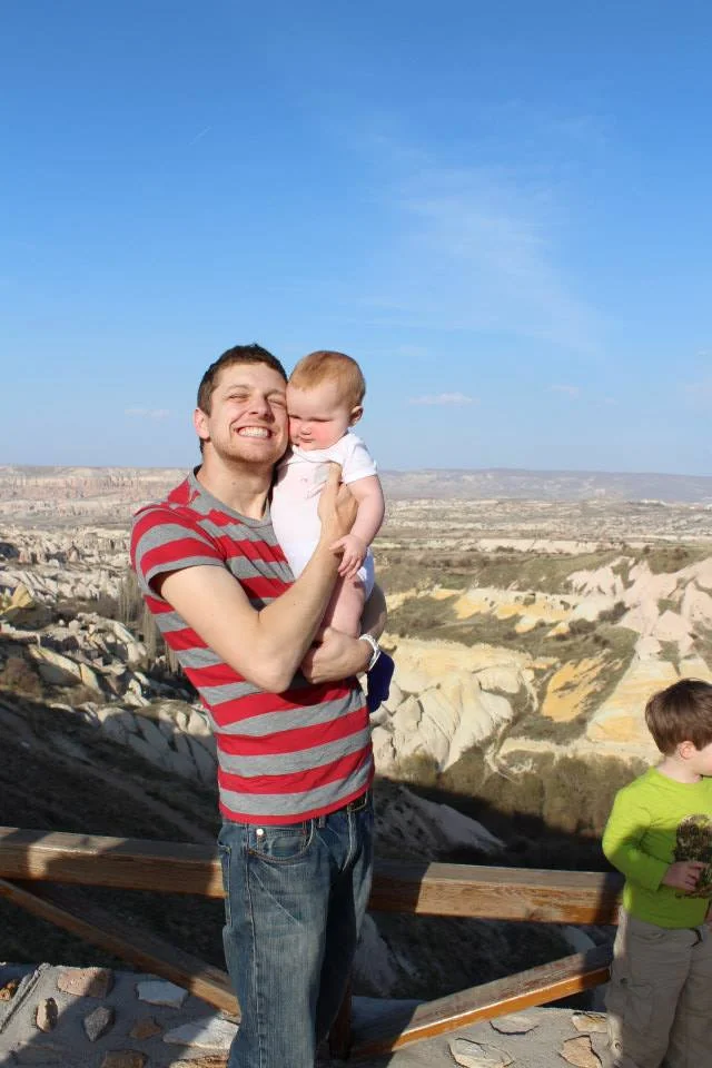 A stop at a viewpoint of Goreme. 